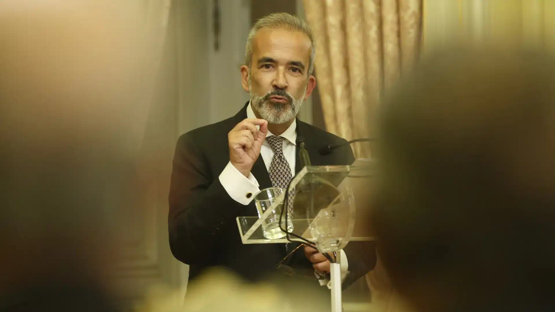 Venezuela Rangel préoccupé par la "plus grande difficulté des vols"