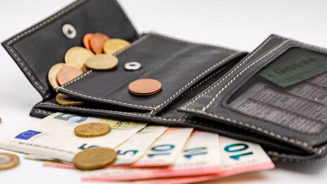 Taxe de postes vacants recule dans l'UE au 3e trimestre et le Portugal a la 9e plus faible