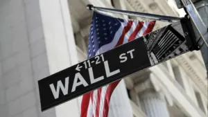 Wall Street clôture en baisse alors que les investisseurs s'inquiètent de l'IA.