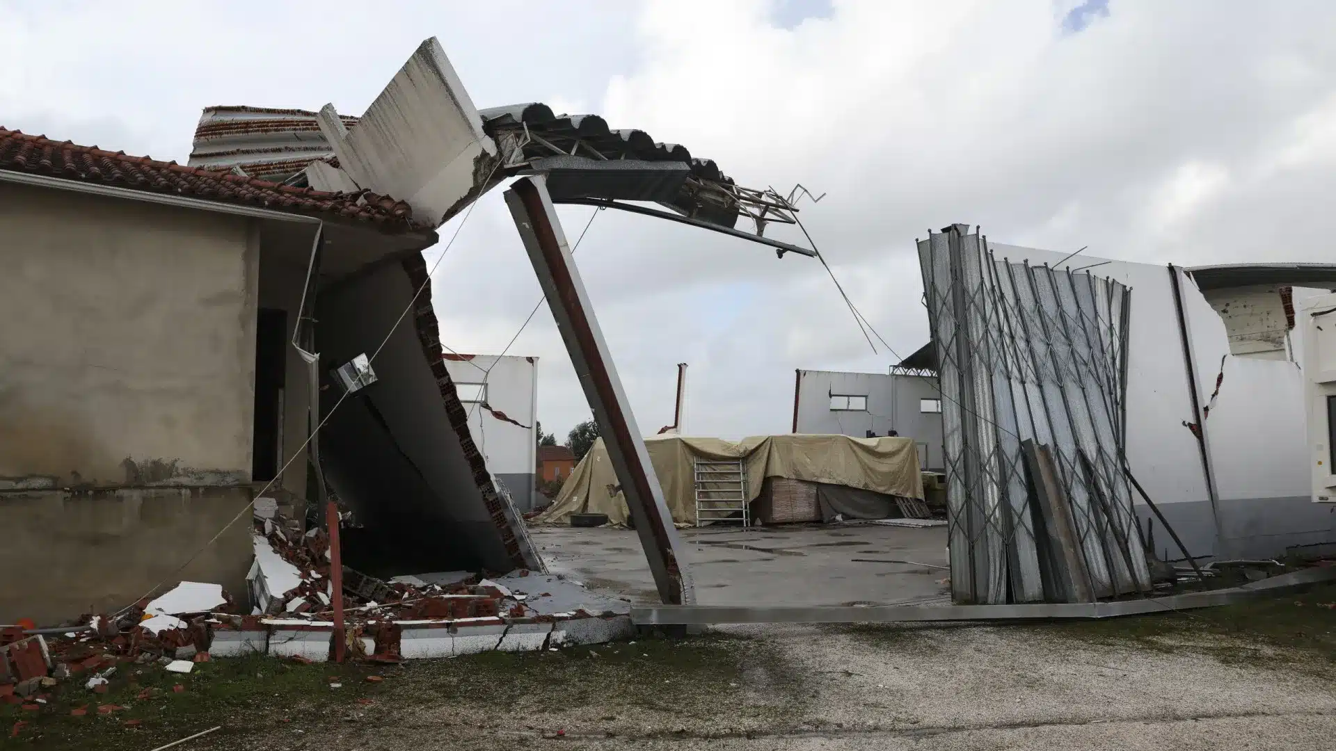 À une heure et demie de Lisbonne, Leiria vit "un petit peu dans un pays à part"