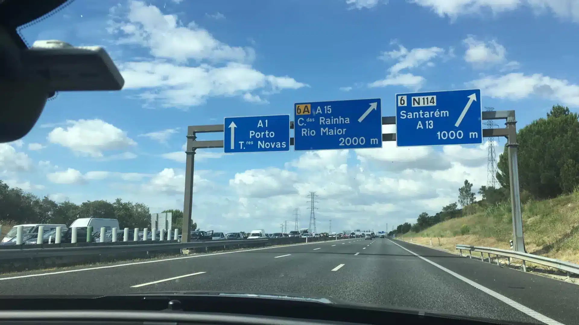 Accident sur l'A1 entre Aveiro Sud et Mealhada provoque un embouteillage de 16 kilomètres.
