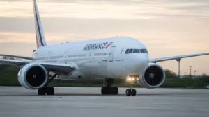Air France suspend les vols vers Dubaï et KLM vers tout le Moyen-Orient.