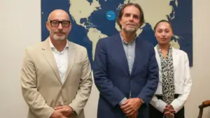 Albuquerque admet qu'il visitera la communauté au Venezuela "si nécessaire".