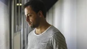 António Zambujo sort aujourd'hui un duo enregistré avec Caetano Veloso