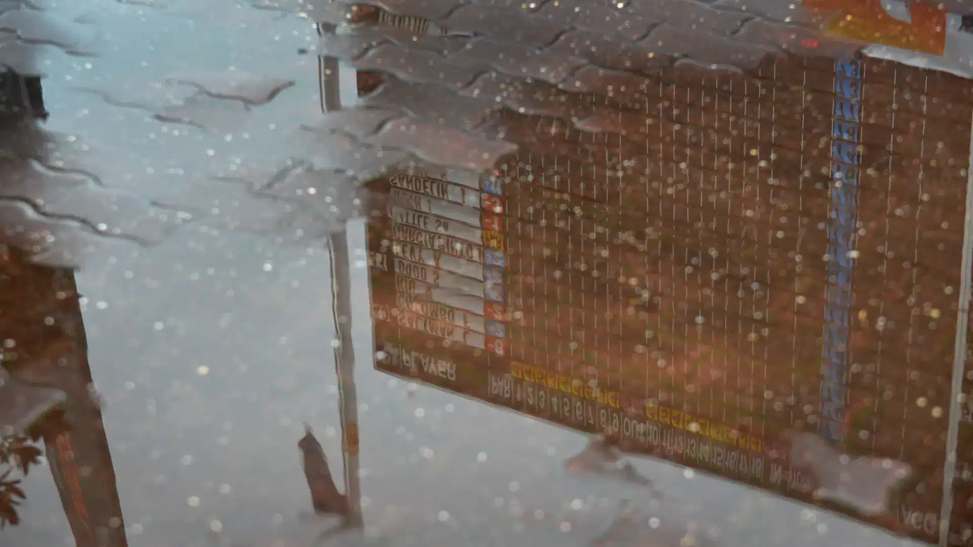 Au moins 14 routes nationales fermées à 20h45 en raison du mauvais temps.