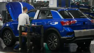 Autoeuropa aura une augmentation salariale minimale de 100 euros en 2026.