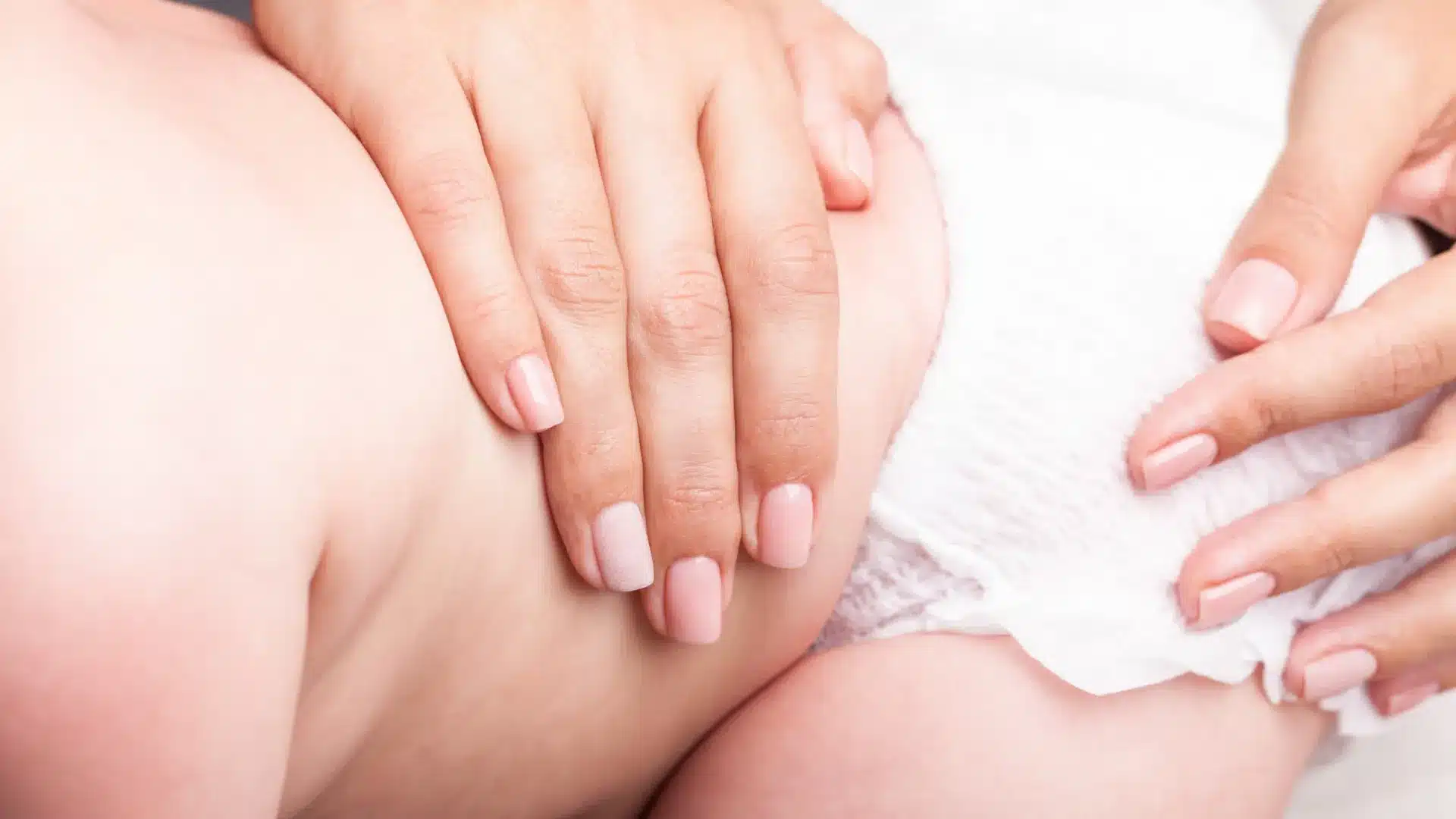 Bébé agressée dans une crèche de Valongo. Elle a été laissée seule avec d'autres enfants.