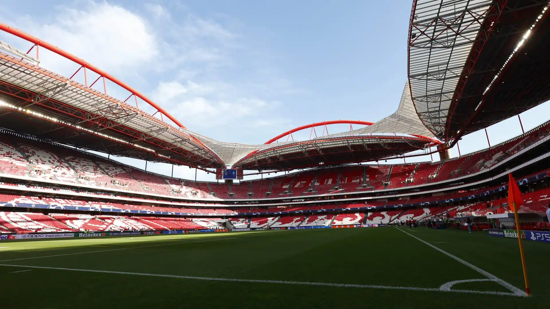 Benfica SAD encaisse 100 millions avec la vente de droits télévisuels à NOS.