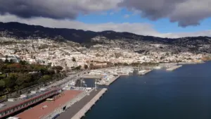 Capitaine du Funchal prolonge l'avis de forte agitation maritime