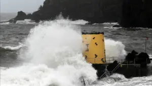 Capitainerie de Funchal prolonge l'avis de forte agitation maritime jusqu'à demain.