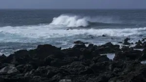 Capitainerie du port de Funchal émet un avis de mauvais temps