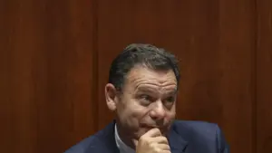 C'est le jour de la réunion entre le Monténégro et la CGTP (avec la loi du travail à l'ordre du jour).