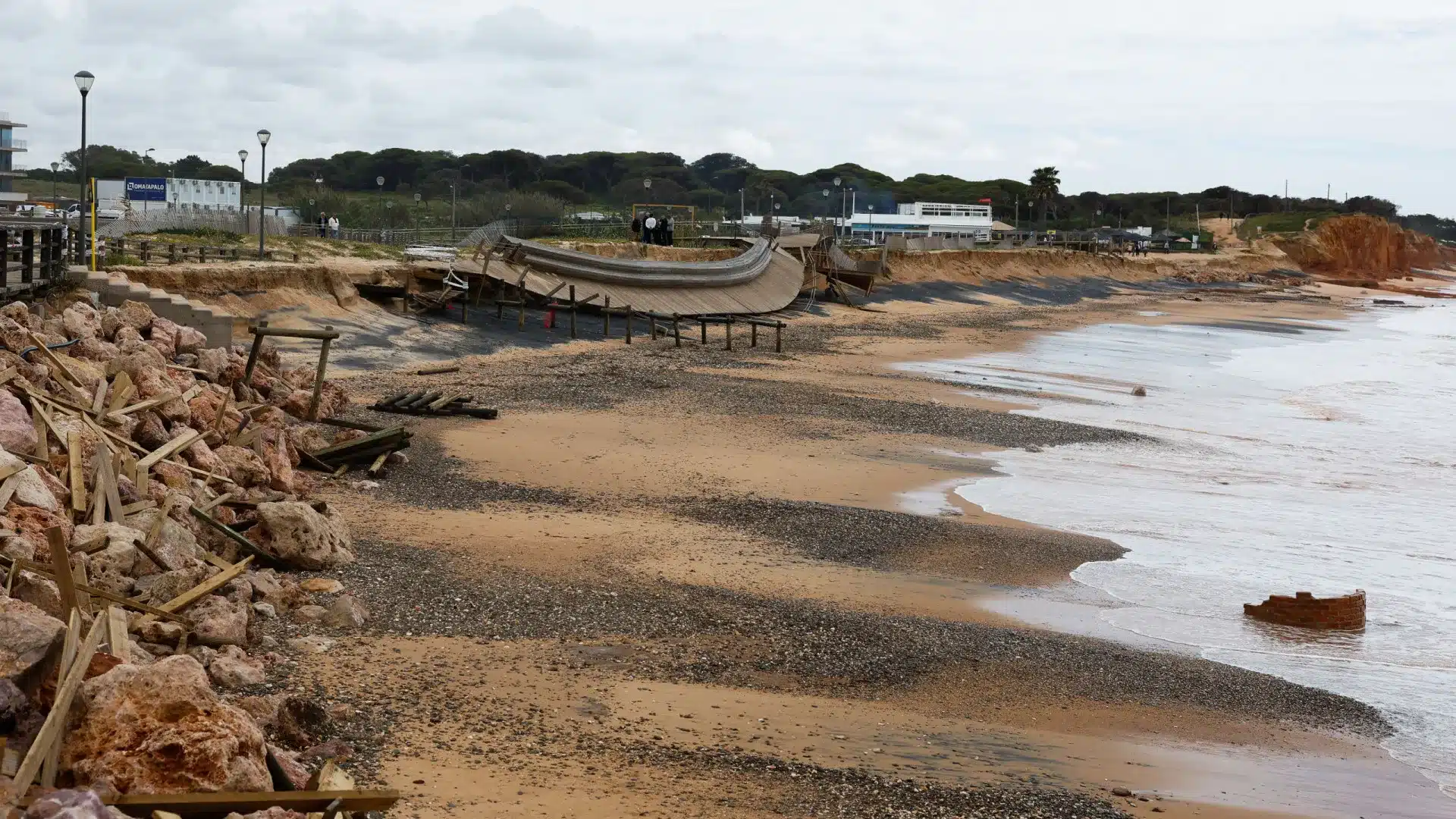 Contrat pour l'alimentation artificielle des plages entre Quarteira et Garrão