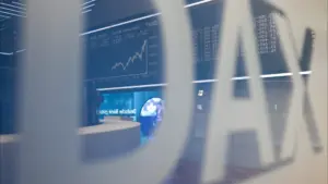 DAX 40 de la bourse de Francfort dépasse pour la première fois les 25 000 points