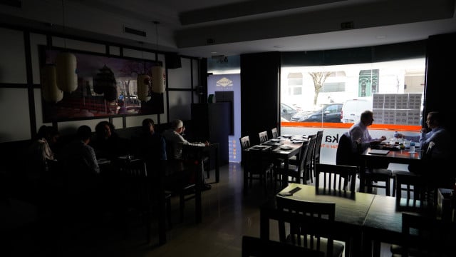 De la pénurie de carburant aux SMS tardifs : Que sait-on déjà de la panne ?