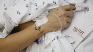 Des patients très urgents attendent 3h pour la première observation à Amadora-Sintra.