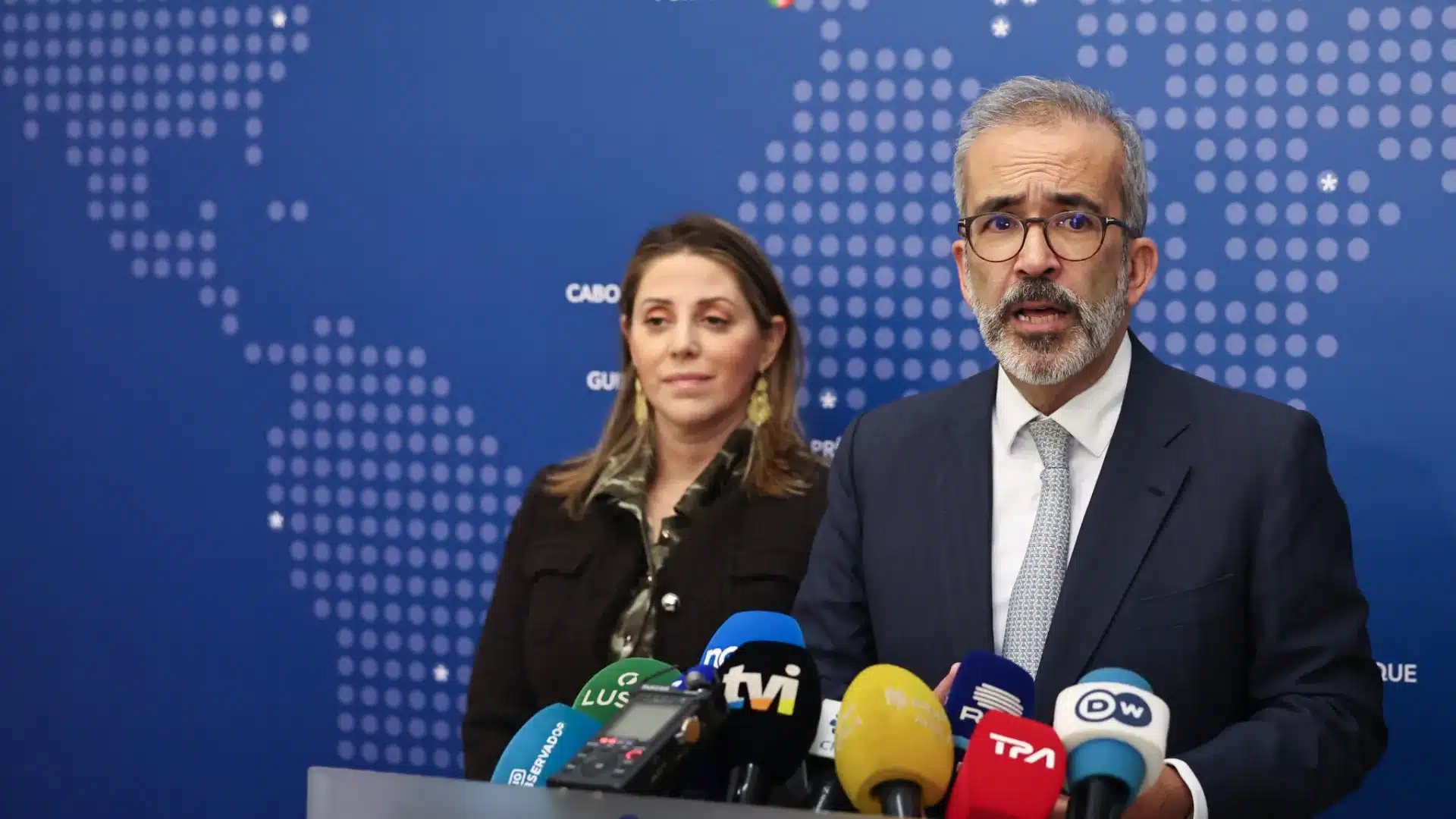 Deux Portugais ont demandé l'aide du gouvernement pour quitter l'Iran, déclare le MNE.