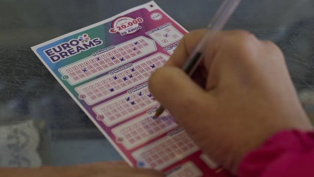 EuroDreams (à nouveau) sans rêveurs. Ici, il y a des prix de 602 euros.