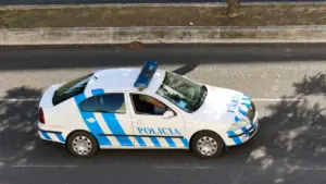 « Falsifié » : Il vend un téléphone portable et déclare un vol. Il voulait « l'argent de l'assurance ».