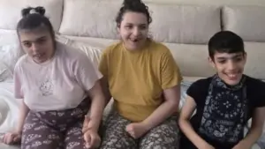 Famille avec trois enfants atteints d'un syndrome rare fait appel pour construire une maison