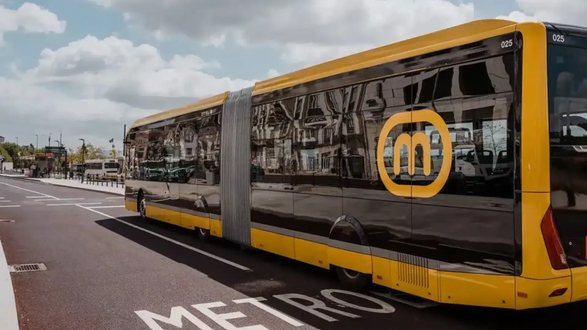 Glissement de terrain ferme trois stations du Metrobus à Lousã.