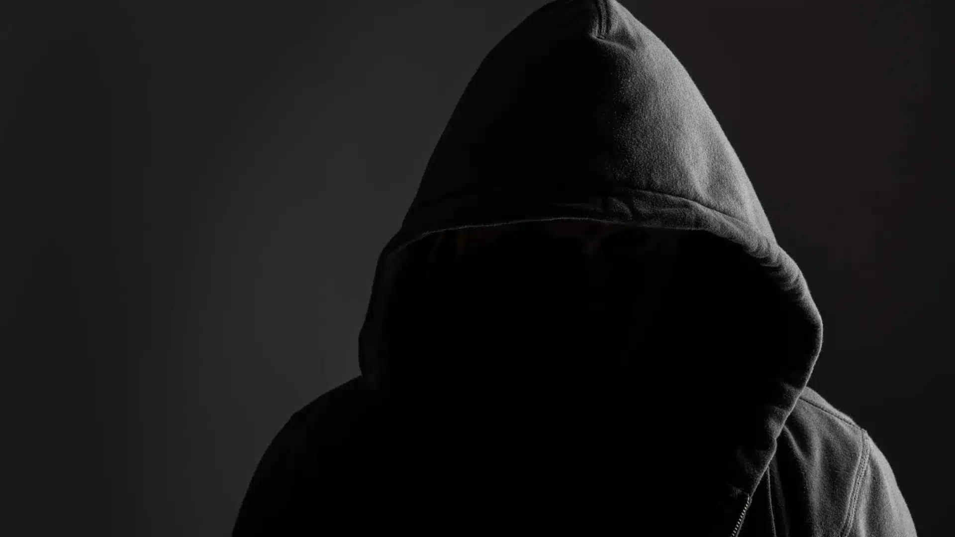 Homme placé en détention provisoire pour vol violent sur une personne âgée à Paredes