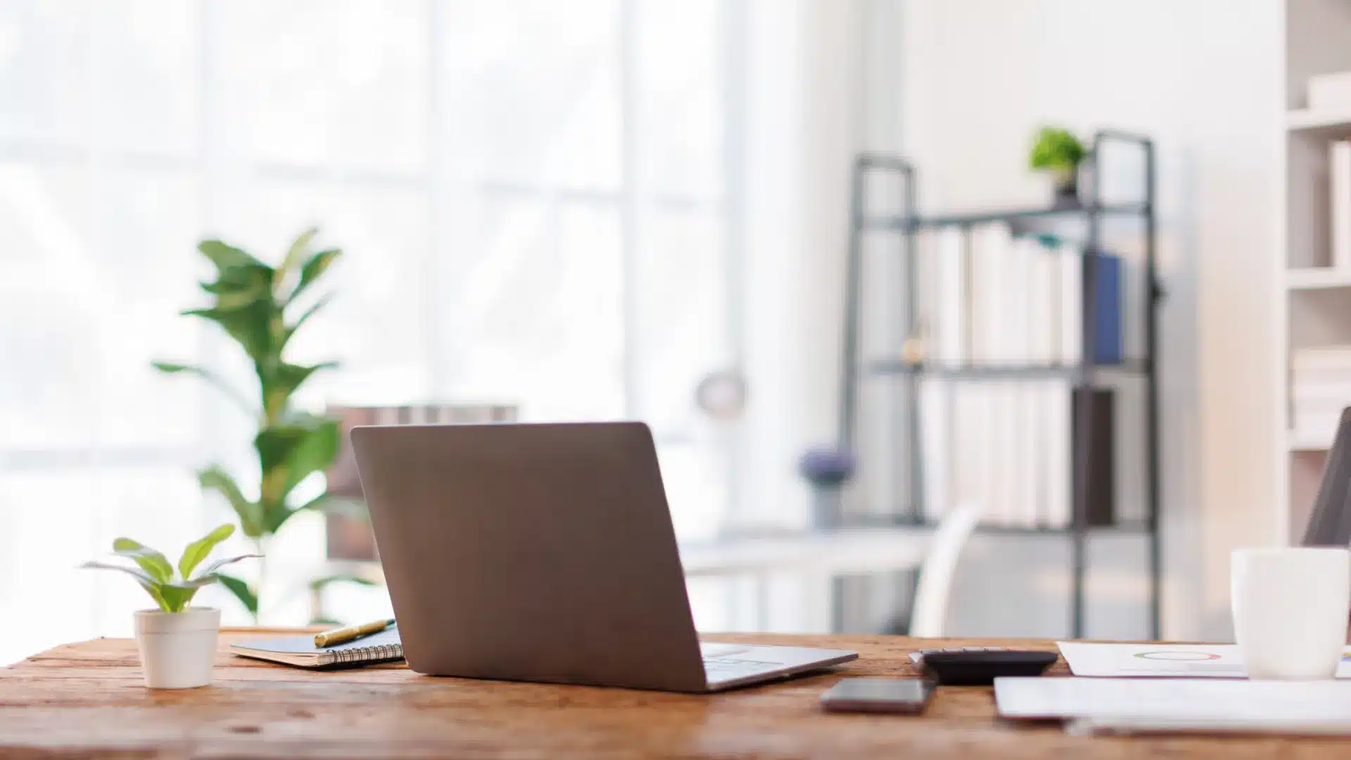 Il ne s'est pas rendu au travail à cause du mauvais temps ? Découvrez si l'absence est payée.