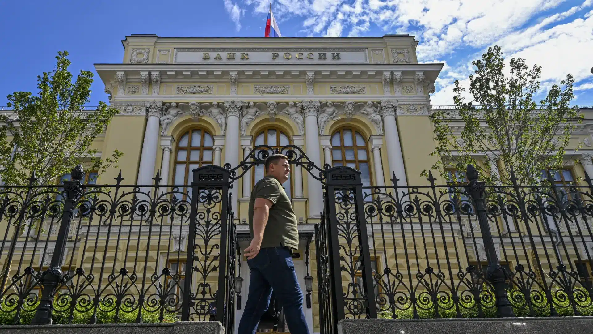 La Banque de Russie poursuit une entreprise belge pour des actifs gelés.