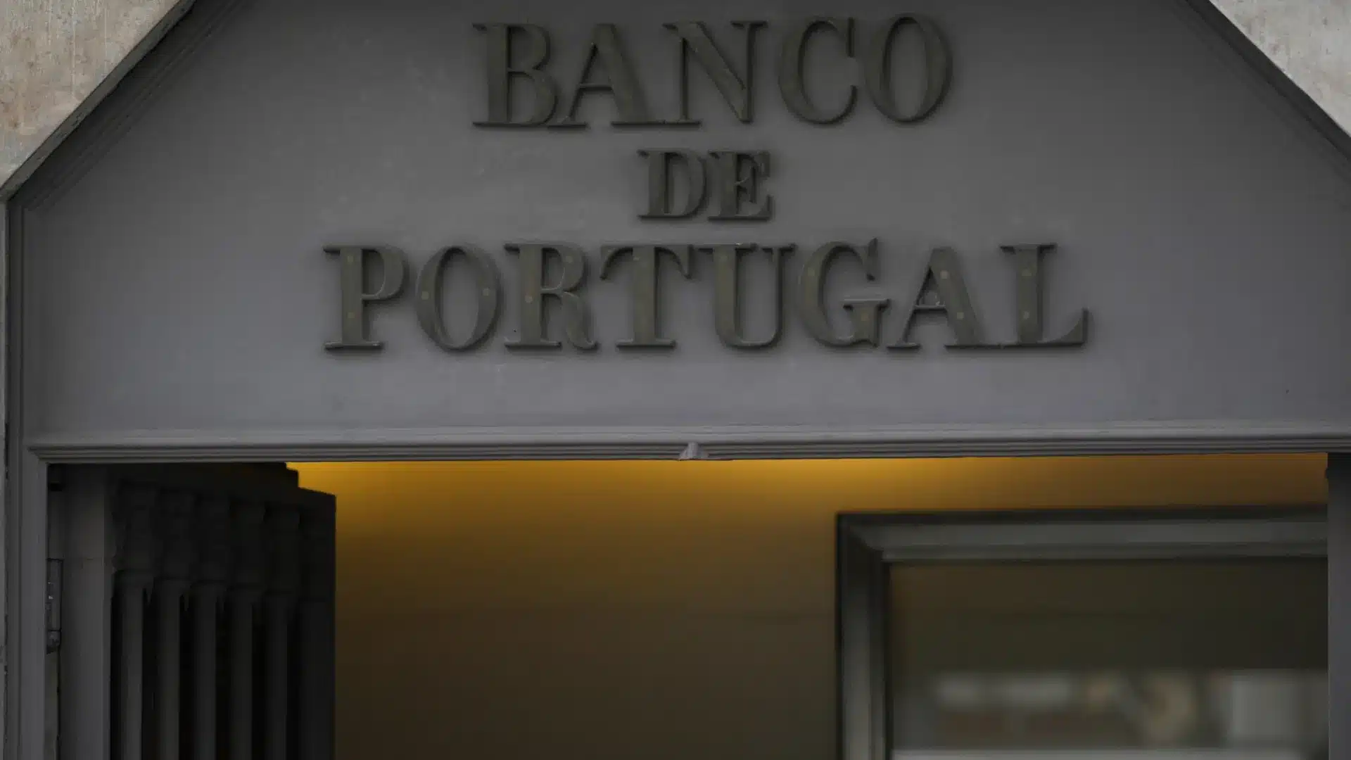 La BdP avertit que Cesaltina Máquina ne peut pas fournir de services de paiement.