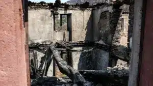 La CCDR Centro a payé 1,6 million pour construire et restaurer des maisons incendiées.