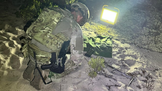 La marine neutralise un objet non explosif sur la plage de Marinha Grande.