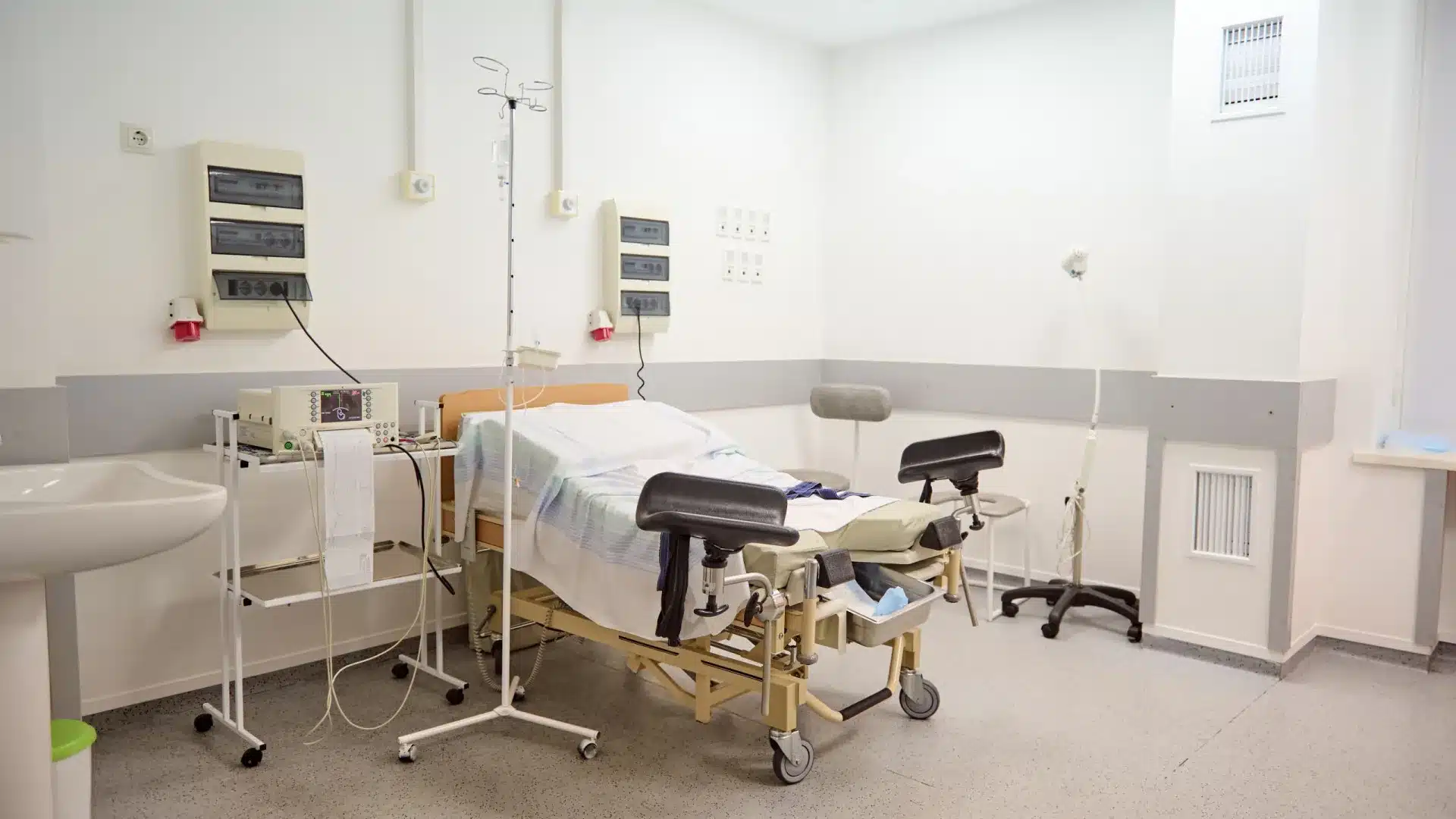 La PJ enquête sur le cas d'un fœtus retrouvé mort dans un hôpital privé de Lisbonne.