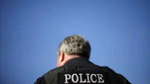 La police de Miami se rend chez un luso-descendant à cause d'un commentaire sur le maire.