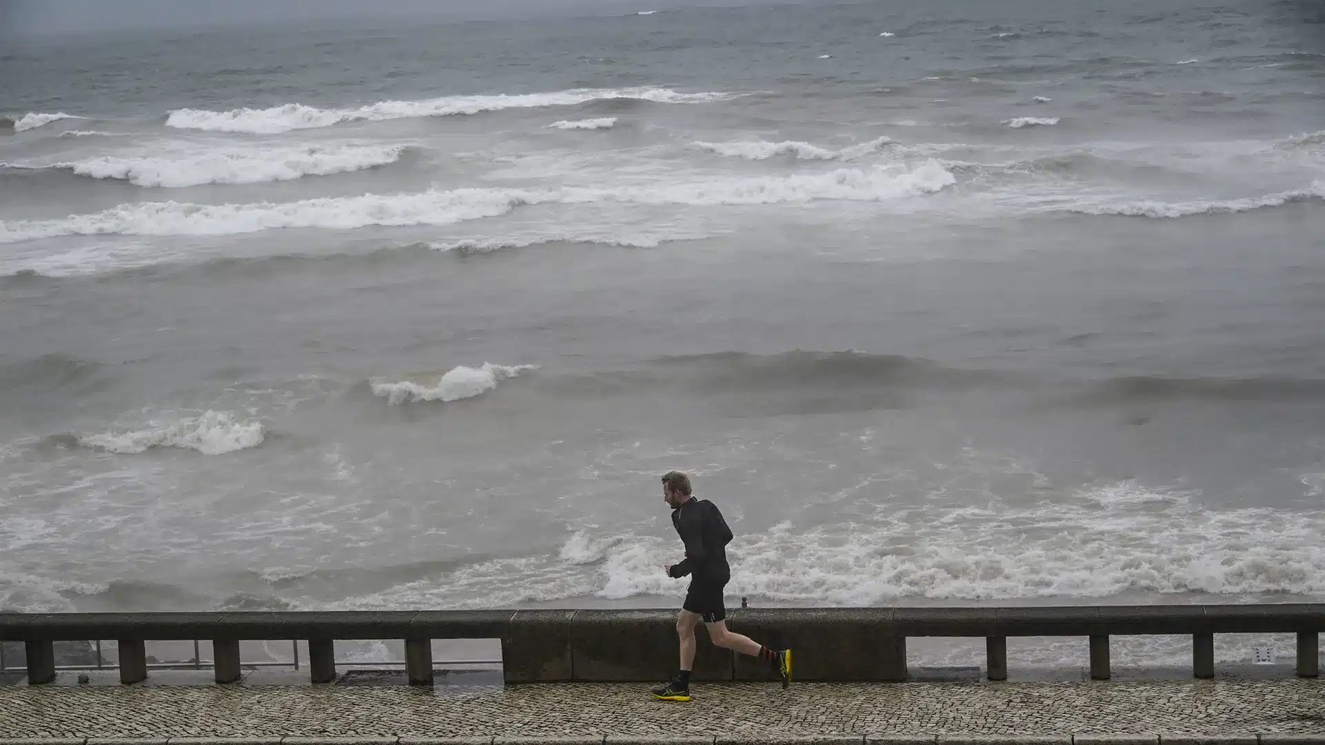 La protection civile a enregistré 490 occurrences. La majorité à Porto.