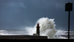 La Protection Civile alerte sur le risque d'inondations dans les zones riveraines de Porto.