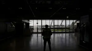 La PSP effectue 14 arrestations en 4 jours à l'aéroport de Lisbonne pour divers crimes.