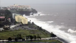 Le Capitaine du port de Funchal prolonge l'avis de forte agitation maritime jusqu'à lundi.