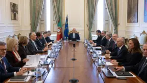 Le Conseil d'État s'est terminé sans divulgation de conclusions - mais il y a des images.