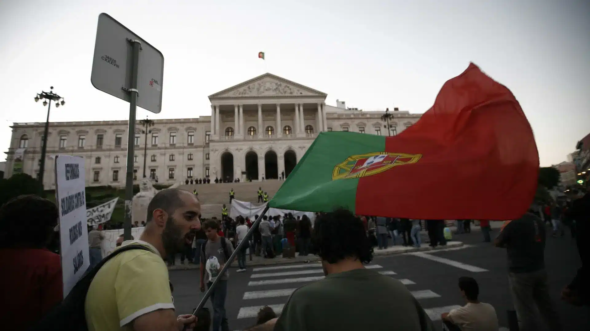 Le gouvernement se réunit à nouveau aujourd'hui avec les syndicats de la fonction publique.