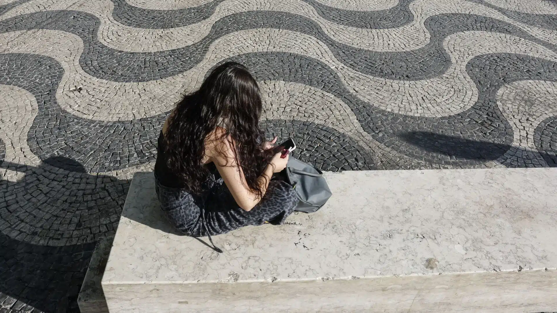 Le gouvernement va créer un groupe de travail pour valoriser le trottoir portugais.