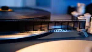 Le nouveau film de Raoul Peck voit l'actualité à travers le prisme de George Orwell.