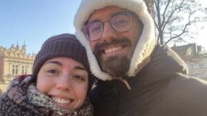 "Le Portuguais a sauvé une fillette de 6 ans après le déraillement : 'Mes parents ?'"