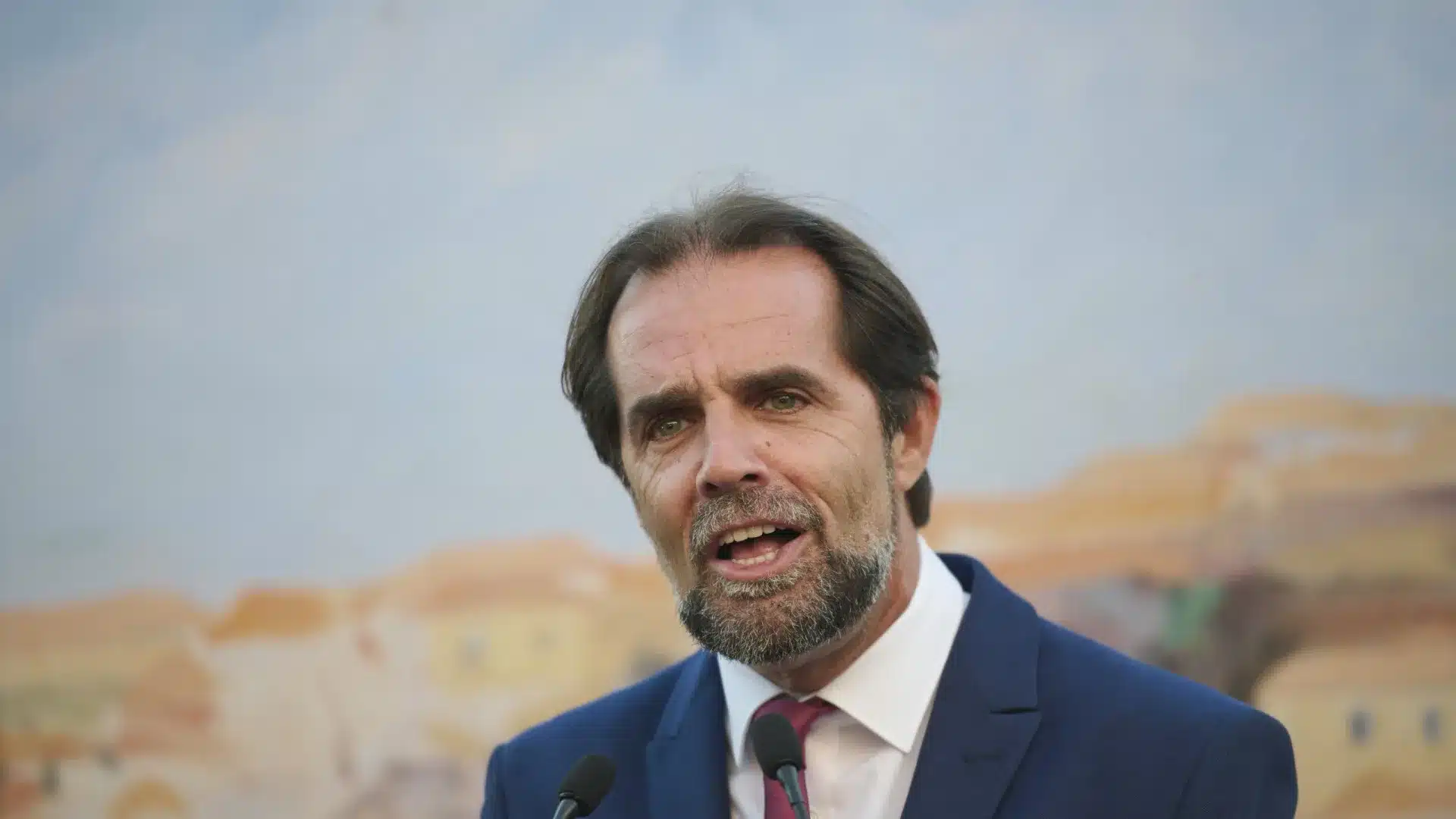 Le président du gouvernement de Madère suit la situation au Venezuela.