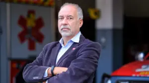 Le secours a besoin de coordination, pas de plus d'ambulances, disent les pompiers.