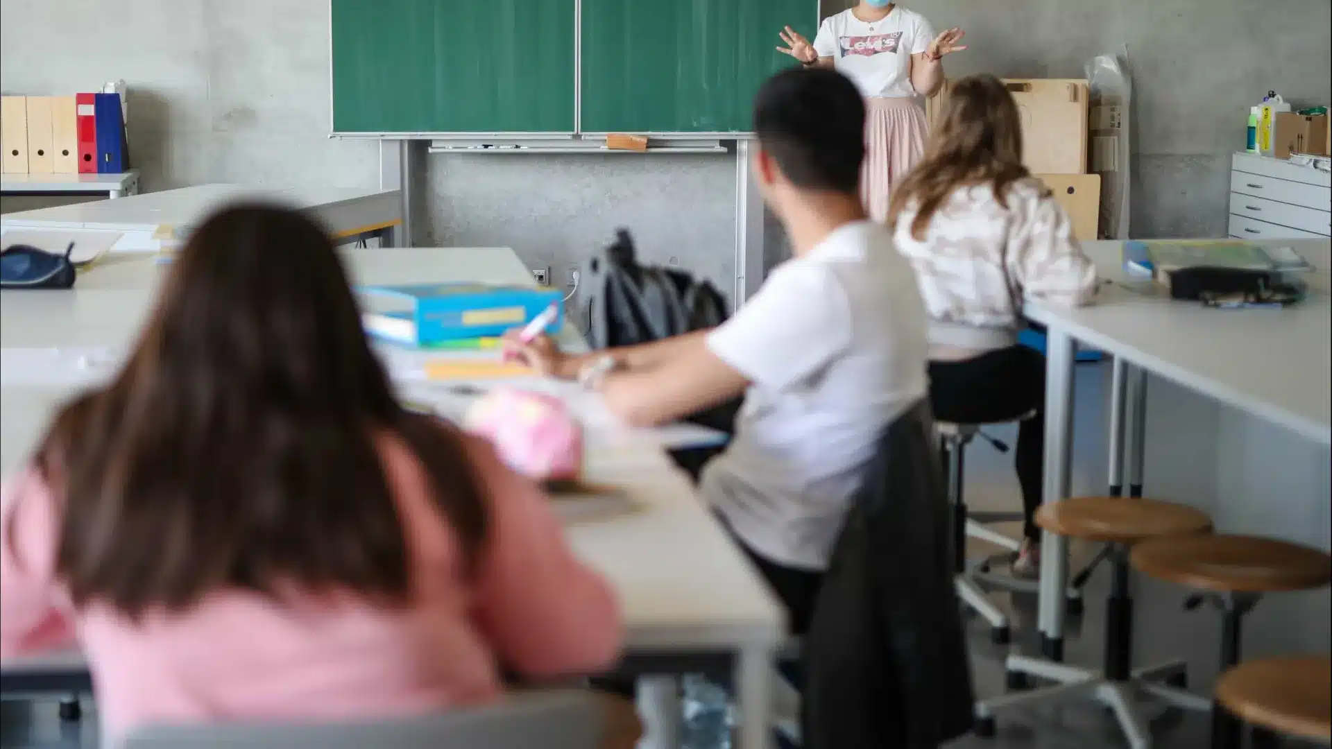 Les directeurs demandent plus d'autonomie pour pouvoir embaucher et reconduire les enseignants.