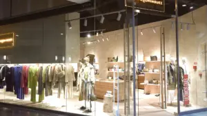 Les ventes d'Adolfo Domínguez augmentent à 93,3 millions au cours des 9 premiers mois.