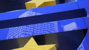 L'euro dépasse 1,18 dollars et atteint son plus haut niveau depuis septembre.