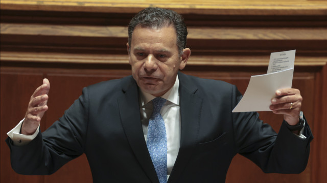 Santé : Montenegro dit que la 1ère responsabilité politique pour les défaillances est la sienne