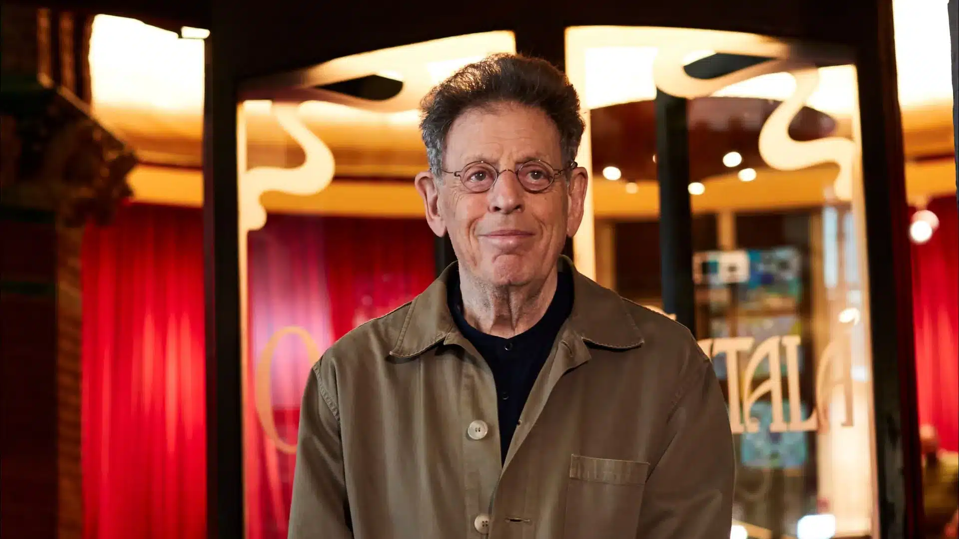 Philip Glass annule la première de sa symphonie au Kennedy Center. "En conflit"