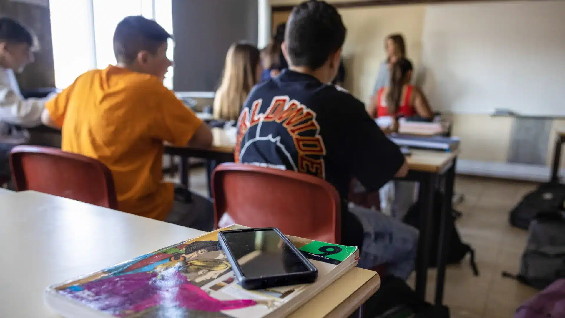 Plus de 1 600 enseignants intégrés dans le personnel des écoles du pays en situation de pénurie.